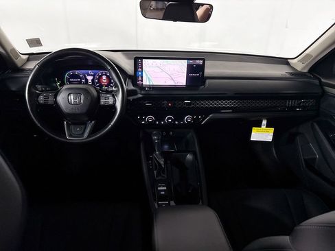 Used 2025 Honda Accord Touring image 12