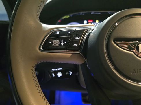 Used 2021 Bentley Bentayga Speed AWD/4WD image 21