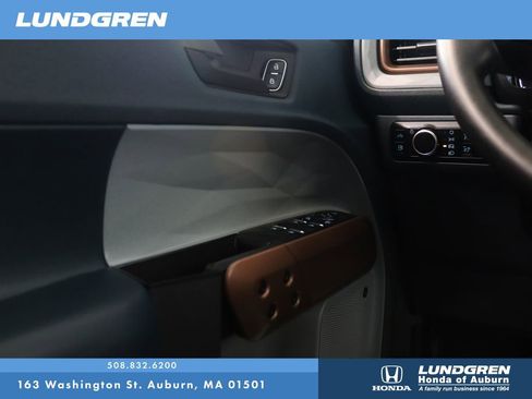 Used 2024 Ford Maverick Lariat image 28