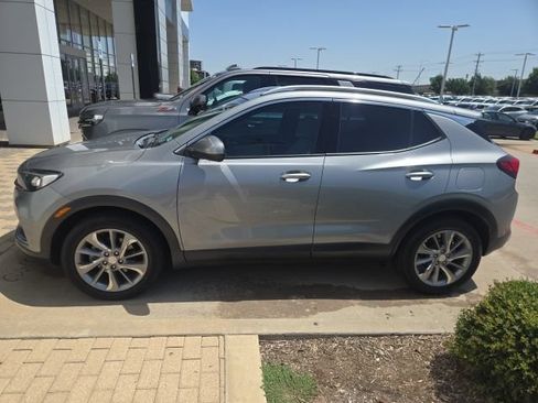 Used 2023 Buick Encore GX Essence w/ Experience Buick Package FWD image 2