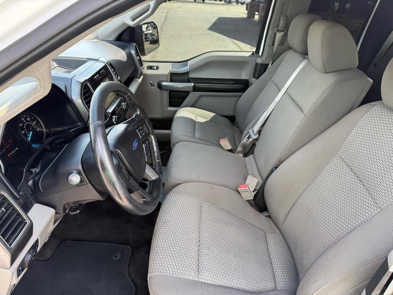 Used 2018 Ford F150 XLT w/ Equipment Group 302A Luxury AWD/4WD image 12