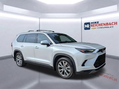 Used 2024 Toyota Grand Highlander FWD