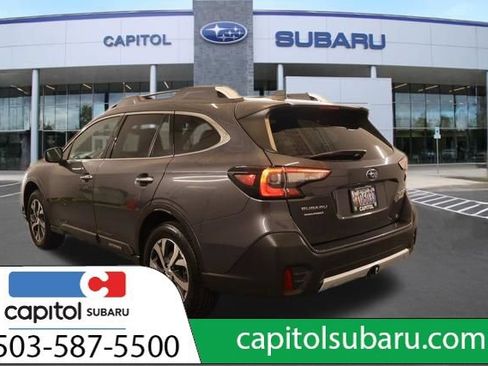 Used 2022 Subaru Outback Touring AWD/4WD image 6