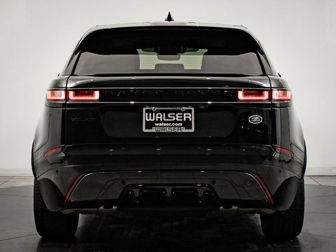 Used 2022 Land Rover Range Rover Velar R-Dynamic S image 7