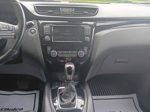 Used 2019 Nissan Rogue Sport SL w/ Premium Package AWD/4WD image 12