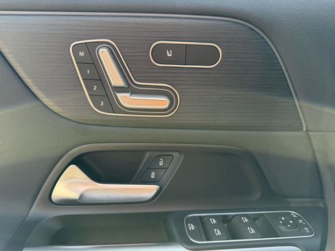 Certified 2026 Mercedes-Benz GLA 250 image 5