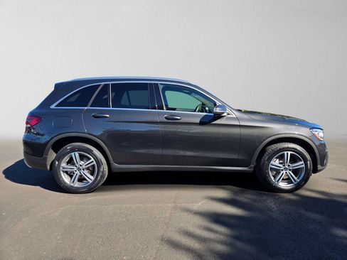 Used 2020 Mercedes-Benz GLC 300 4MATIC image 2