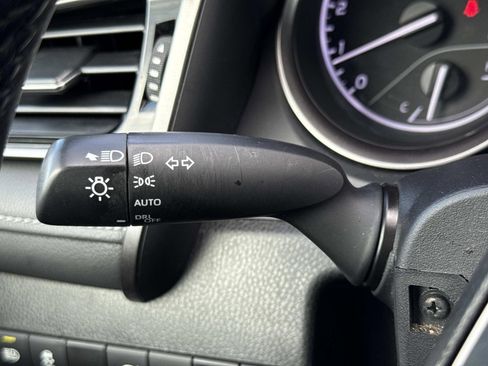 Used 2024 Toyota Camry SE image 15