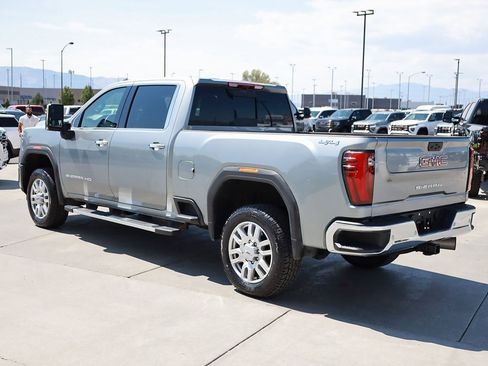Used 2024 GMC Sierra 2500 SLT w/ SLT Premium Package image 4
