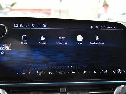 Used 2025 Chevrolet Equinox EV LT w/ Convenience Package image 27