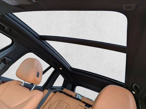 Used 2024 BMW X3 xDrive30i w/ Convenience Package image 13