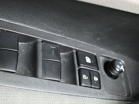 Used 2024 Toyota Corolla LE FWD image 29