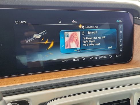 Used 2024 Mercedes-Benz G 550 image 16