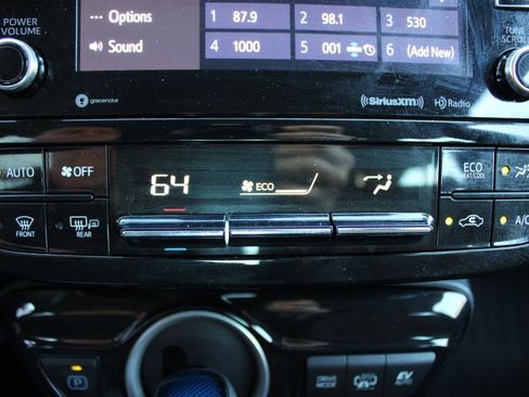 Used 2020 Toyota Prius Prime LE image 19