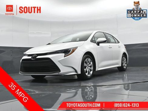 Used 2024 Toyota Corolla LE FWD image 40