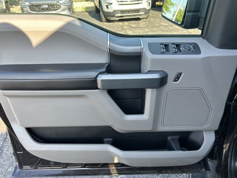 Used 2018 Ford F150 XLT w/ Equipment Group 301A Mid AWD/4WD image 12