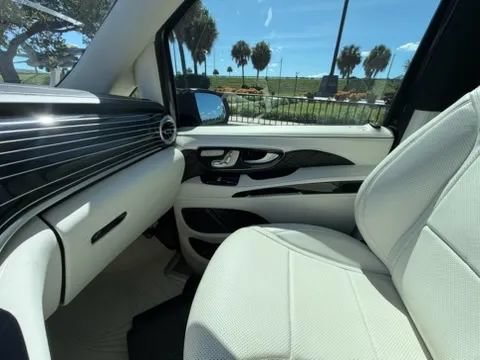 Used 2021 Mercedes-Benz Metris Passenger w/ Premium Safety Package image 47