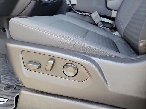 Used 2022 Chevrolet Silverado 1500 Custom Trail Boss w/ Midnight Edition image 12