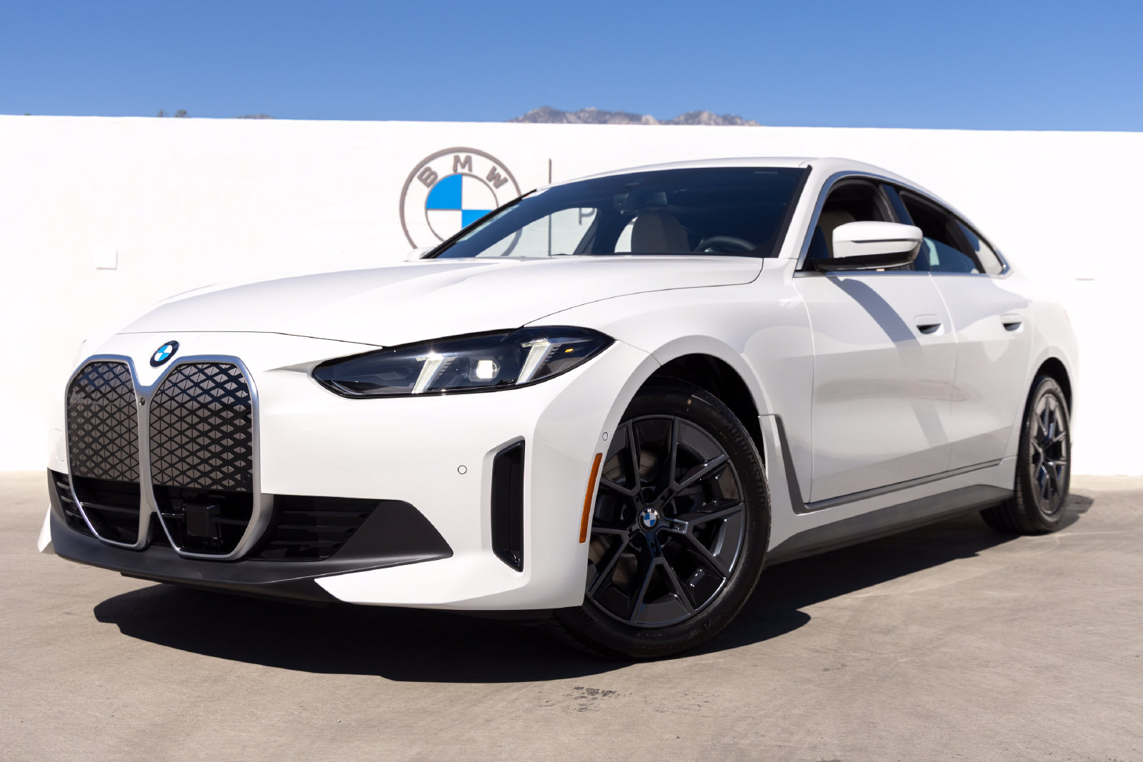 New 2026 BMW i4 eDrive40 w/ Premium Package RWD image 8