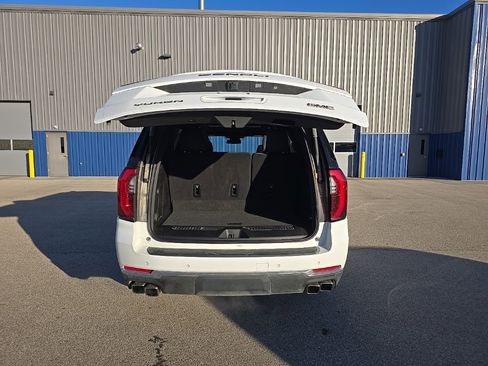 Used 2025 GMC Yukon Denali image 5