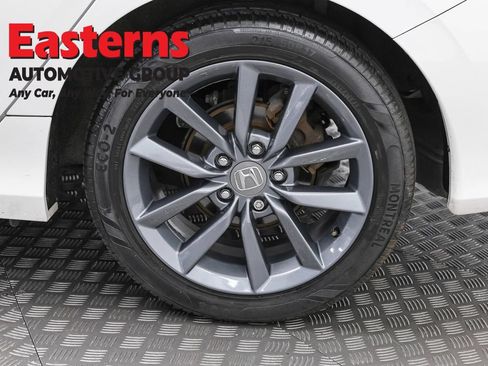 Used 2019 Honda Civic EX image 31