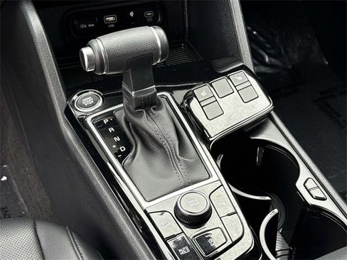 Used 2025 Kia Sportage EX w/ Premium Package image 23