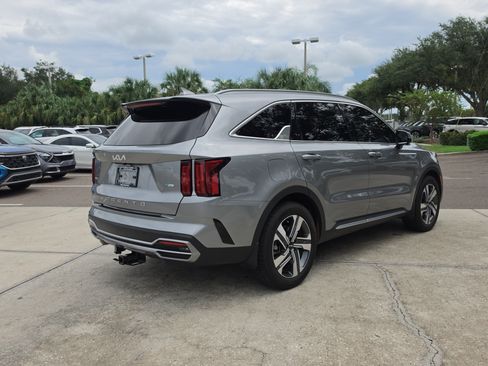 Certified 2022 Kia Sorento SX Prestige AWD/4WD image 8