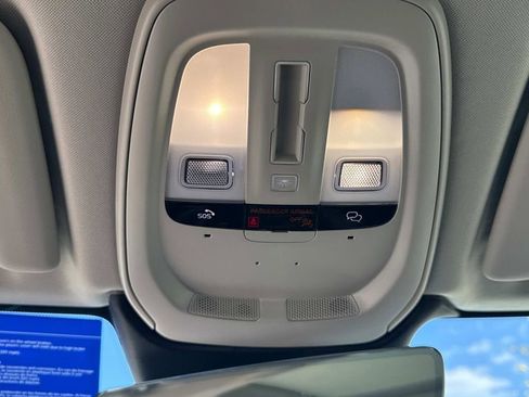 New 2026 Volvo XC60 B5 Plus w/ Climate Package image 25