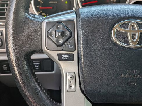 Used 2014 Toyota Sequoia Platinum image 18