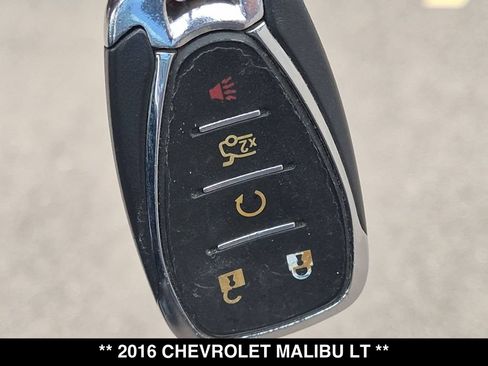 Used 2016 Chevrolet Malibu LT FWD image 28