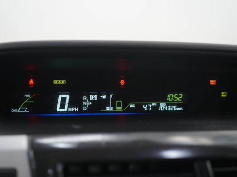 Used 2014 Toyota Prius V Three FWD image 25