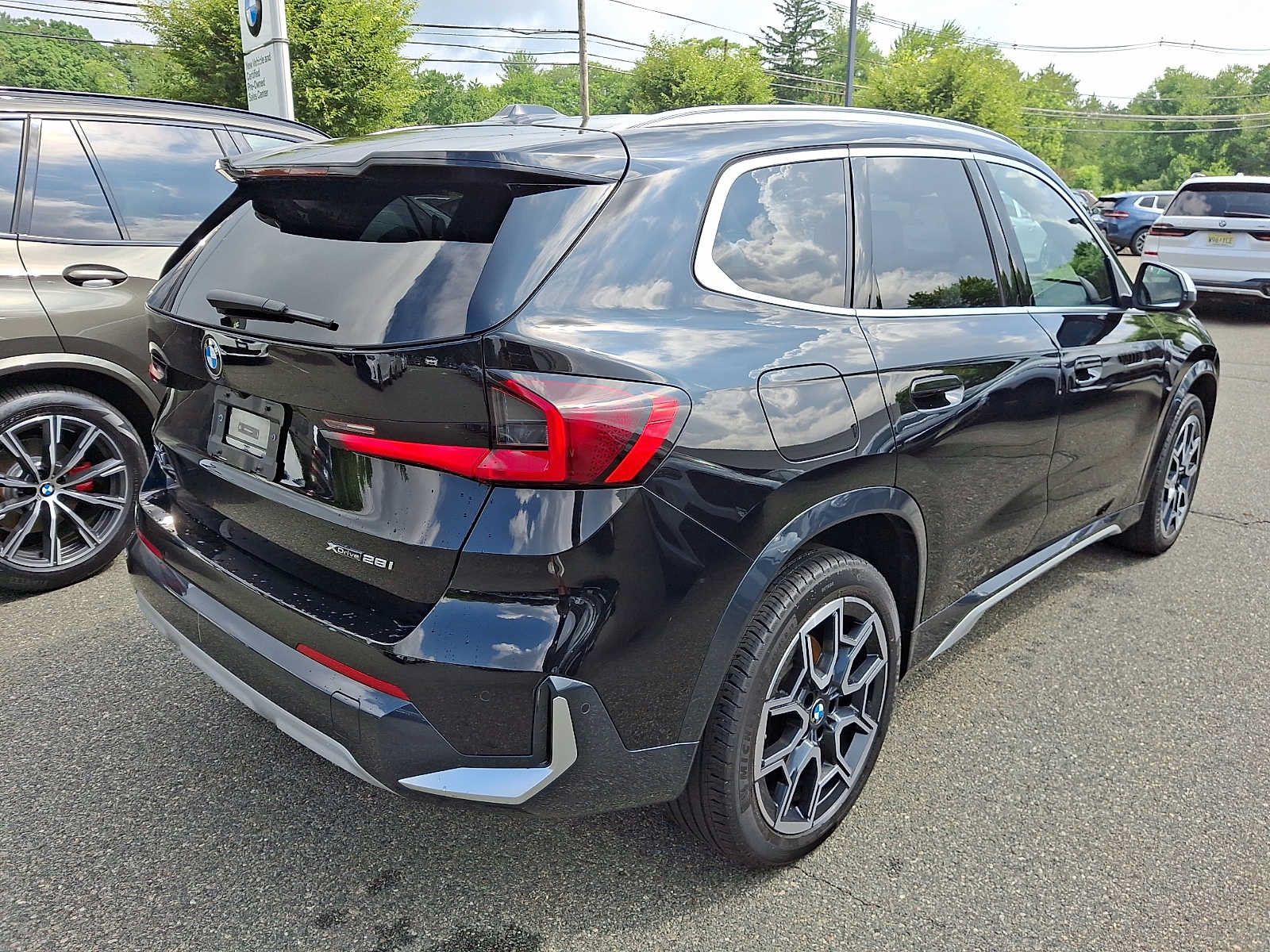 Used 2023 BMW X1 xDrive28i w/ Convenience Package AWD/4WD image 7