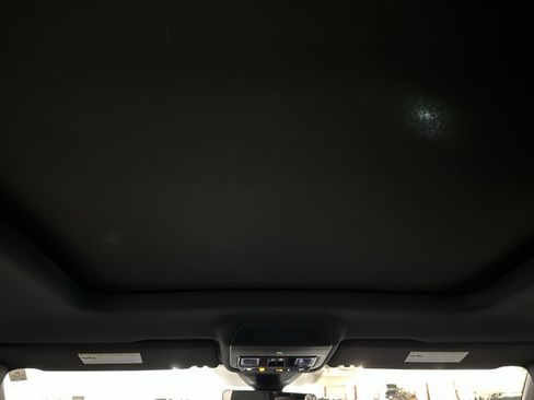 New 2026 Volkswagen Atlas Cross Sport SE AWD/4WD image 27