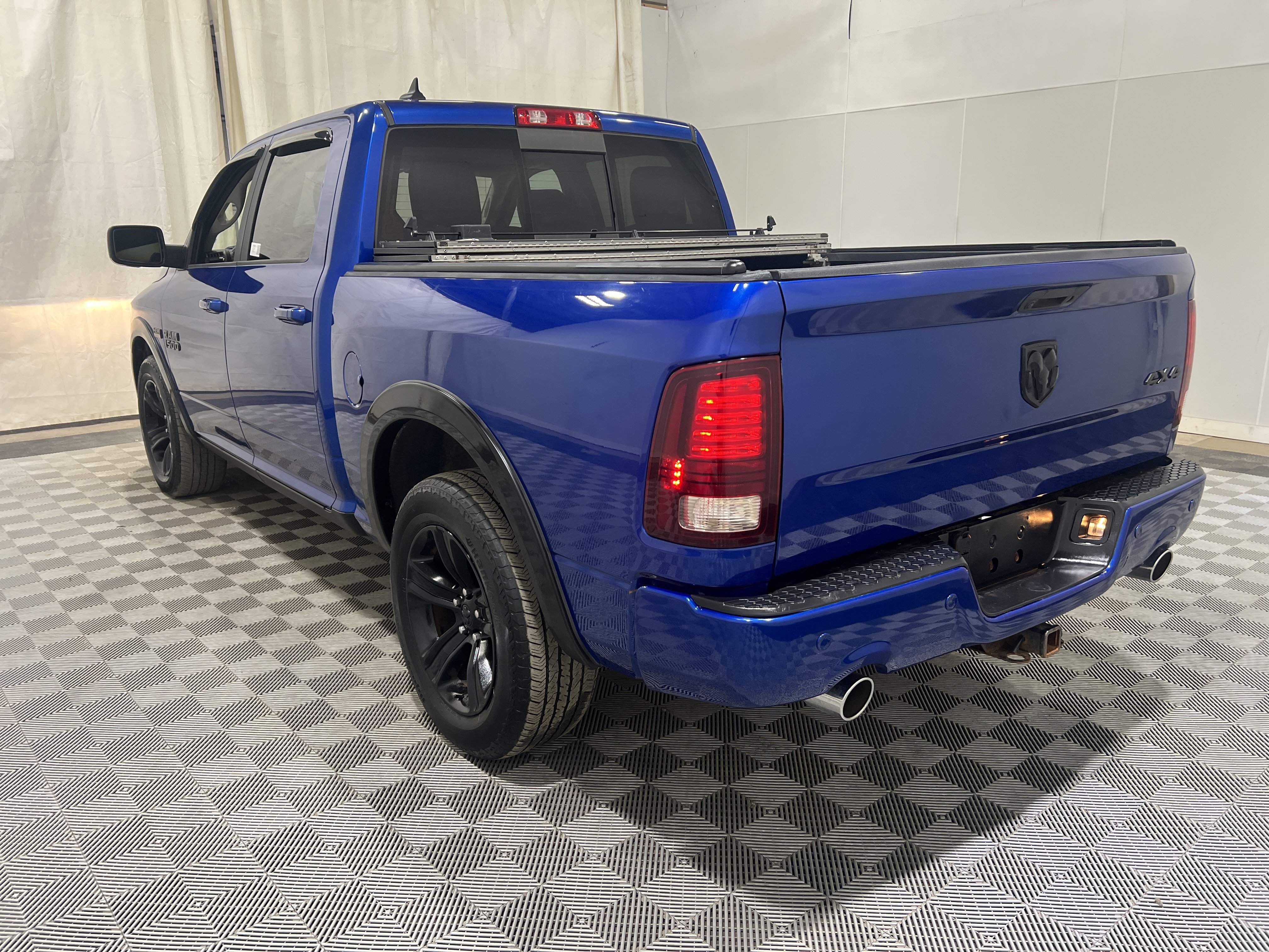 Used 2018 RAM 1500 Sport w/ Sport Premium Group AWD/4WD image 2