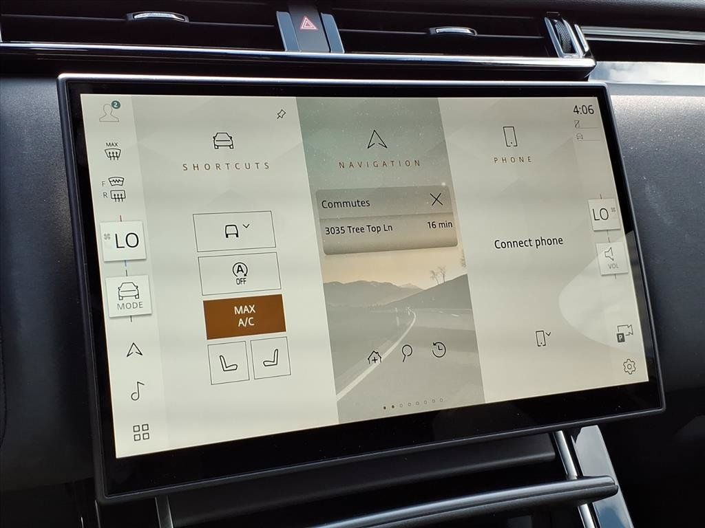 Used 2025 Land Rover Range Rover Velar Dynamic SE AWD/4WD image 28