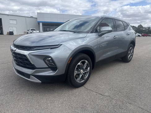 Used 2024 Chevrolet Blazer LT w/ Driver Confidence Package FWD image 1
