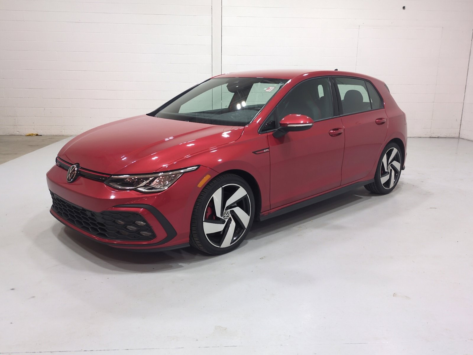 Used 2022 Volkswagen GTI S FWD image 8