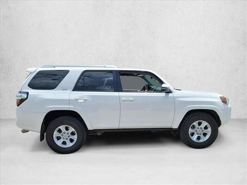 Used 2017 Toyota 4Runner SR5 Premium RWD image 4