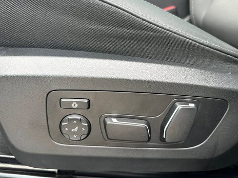 Used 2025 BMW X3 xDrive30i w/ Premium Package image 14