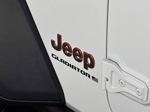 New 2026 Jeep Gladiator Mojave image 22