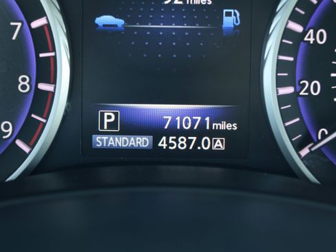 Used 2016 INFINITI Q50 3.0t Premium w/ 3.0T Premium Plus Package image 20