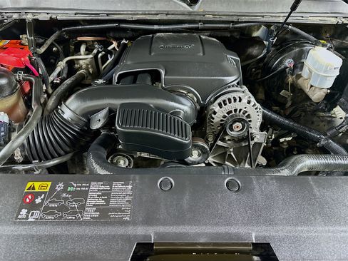 Used 2012 Chevrolet Tahoe LT w/ Texas Edition image 32