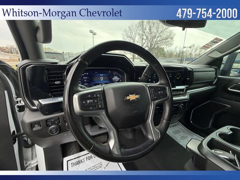 Used 2024 Chevrolet Silverado 2500 LT image 10