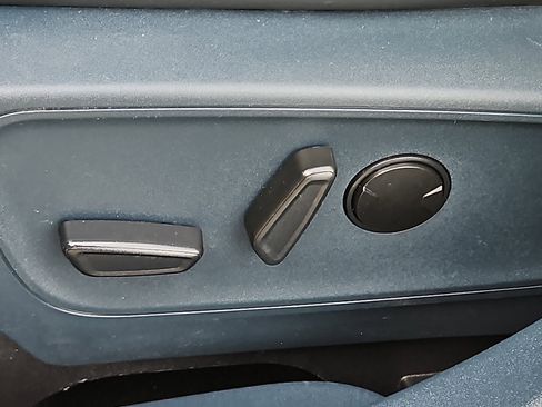 Used 2024 Ford Maverick Lariat w/ Black Appearance Package image 27