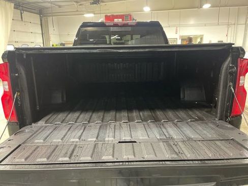 Used 2024 Chevrolet Silverado 1500 High Country w/ Midnight Edition image 23