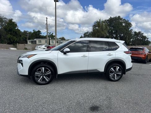 Used 2024 Nissan Rogue SL FWD image 10