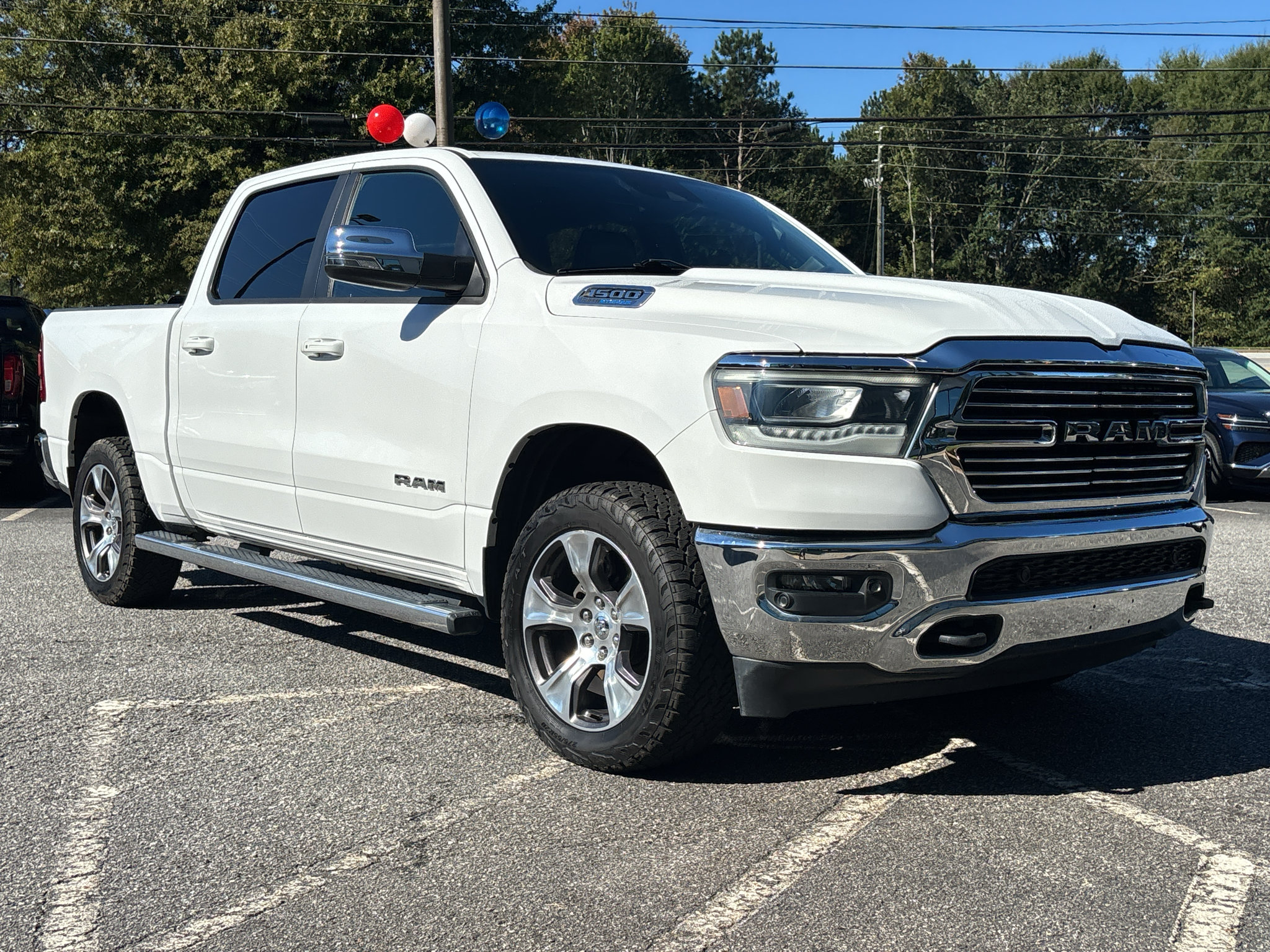 Used 2023 RAM 1500 Laramie AWD/4WD image 3