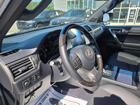 Used 2021 Lexus GX 460 Premium w/ Premium Package AWD/4WD image 7