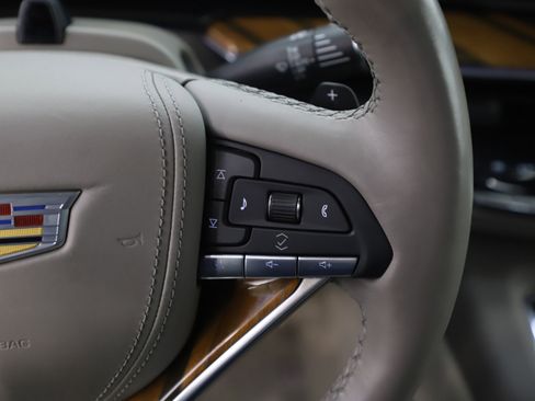 Used 2024 Cadillac Escalade ESV Sport Platinum w/ LPO, ONYX Package image 21