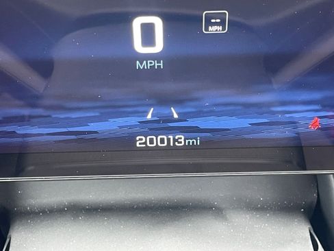 Used 2025 Chevrolet Equinox LT image 35